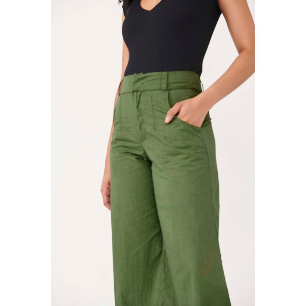 đLAST CHANCEđ NWT Free People Menorca Cropped Solid Pant / Forest Glen - Picture 5 of 7